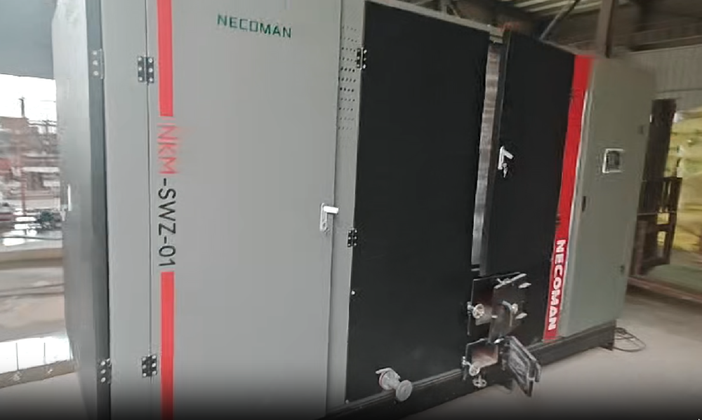 武漢某米粉廠采購一臺(tái)生物質(zhì)蒸汽發(fā)生器試機(jī)中